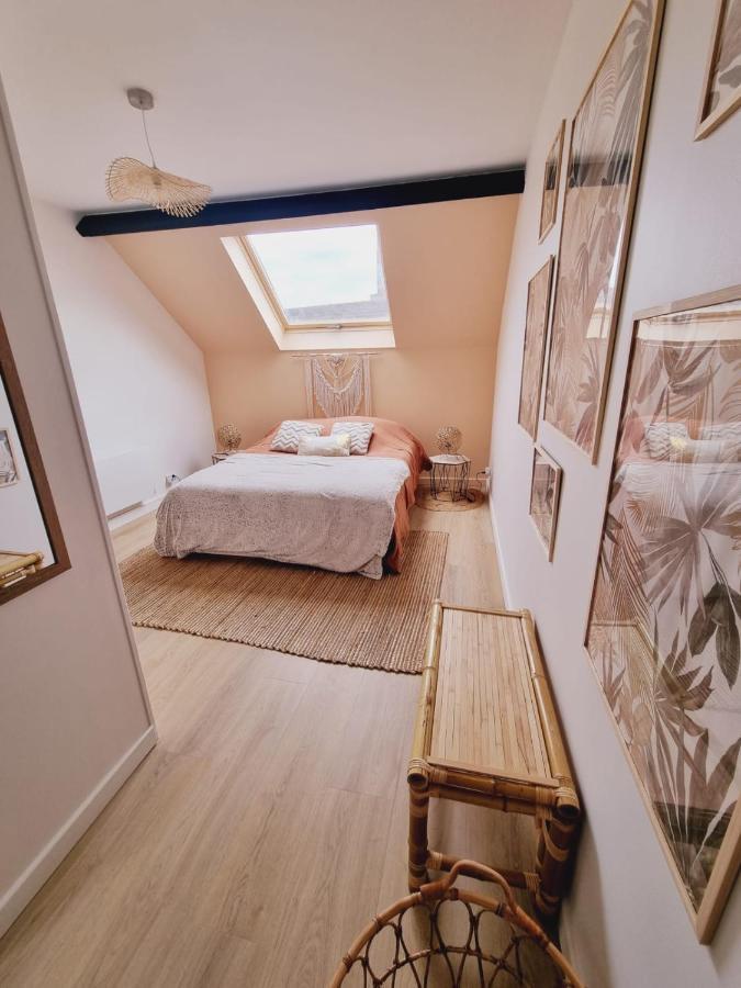 Duplex Neuf Centre Ville Avec Parking Neauphle-le-Château Exterior foto